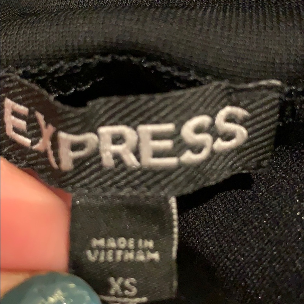 Express Top - Picture 4 of 4